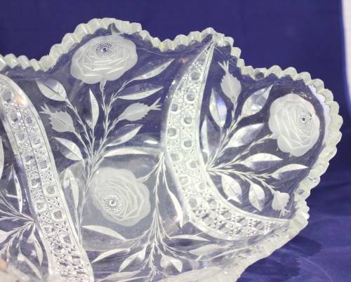 Rose cut bowl - Beautiful! - Bid Now!!!