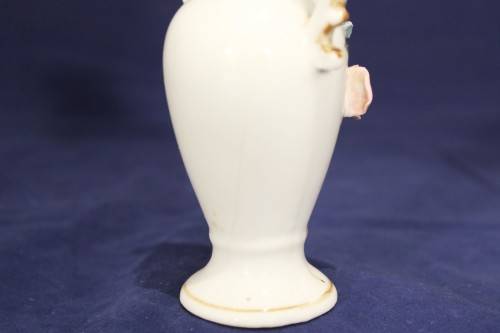 Posy vase, two handled with flowers on - Beautiful! - Bid Now!!!