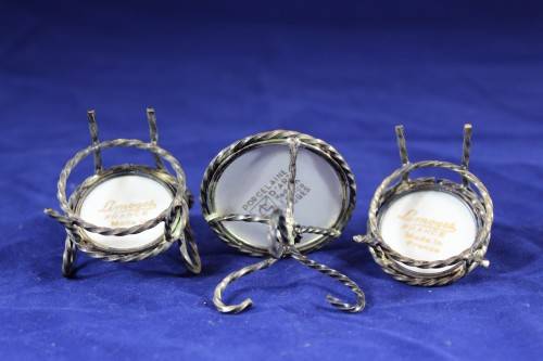 Limoges - Chairs and table - Victorian scene - A stunning set!! - Low price!! Bid now!!
