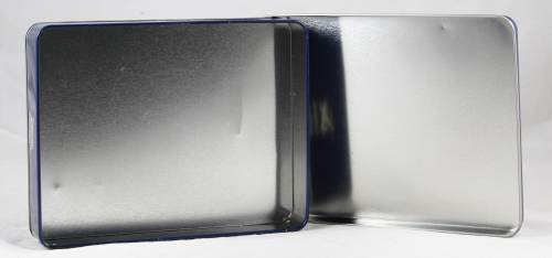 Starbrook Airlines - Vintage Look Tin - Bid Now!!!