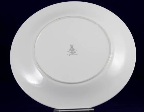 Royal Doulton - Carnation (H 5084) - Dinner Plate - Bid Now!!!