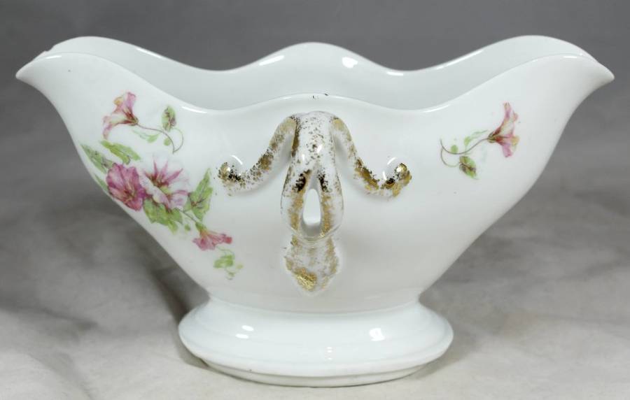 Limoges - M Hannaux - Sauce boat - Beautiful! - Bid Now!