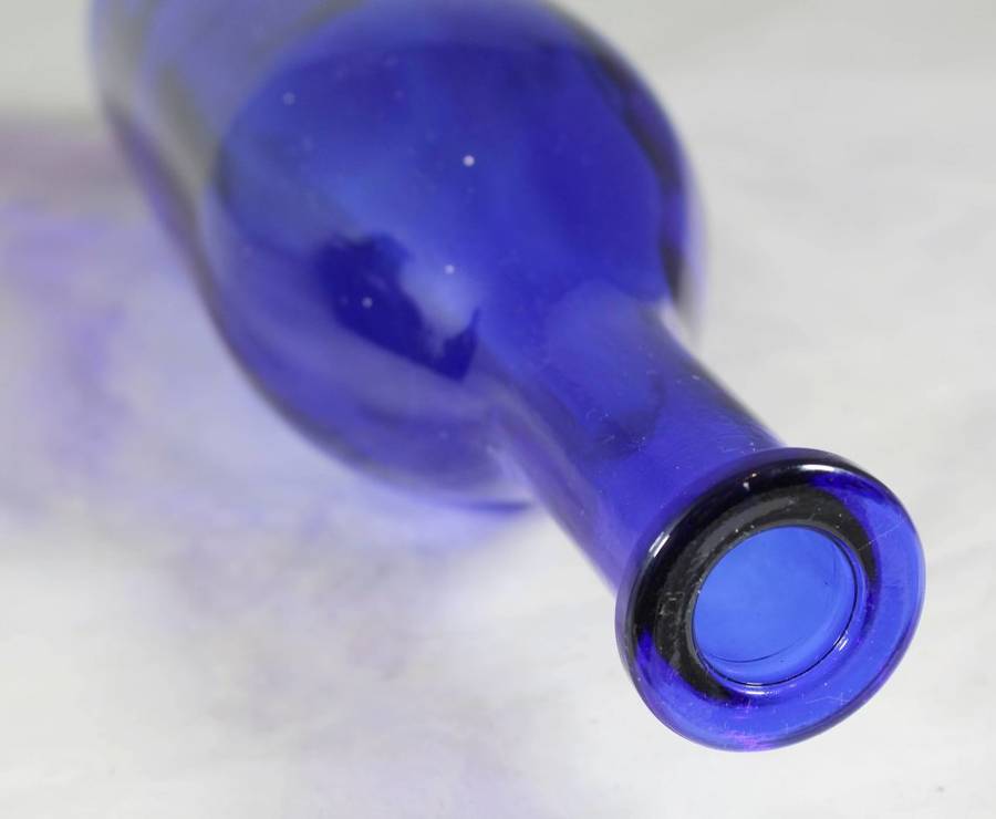 Large blue bottle - A treasure! - Bid Now!