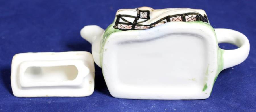 Small character tea pot