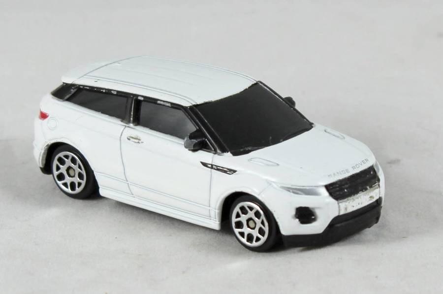 UNI - RMZ City - Range Rover - Evogue - Bid now!!