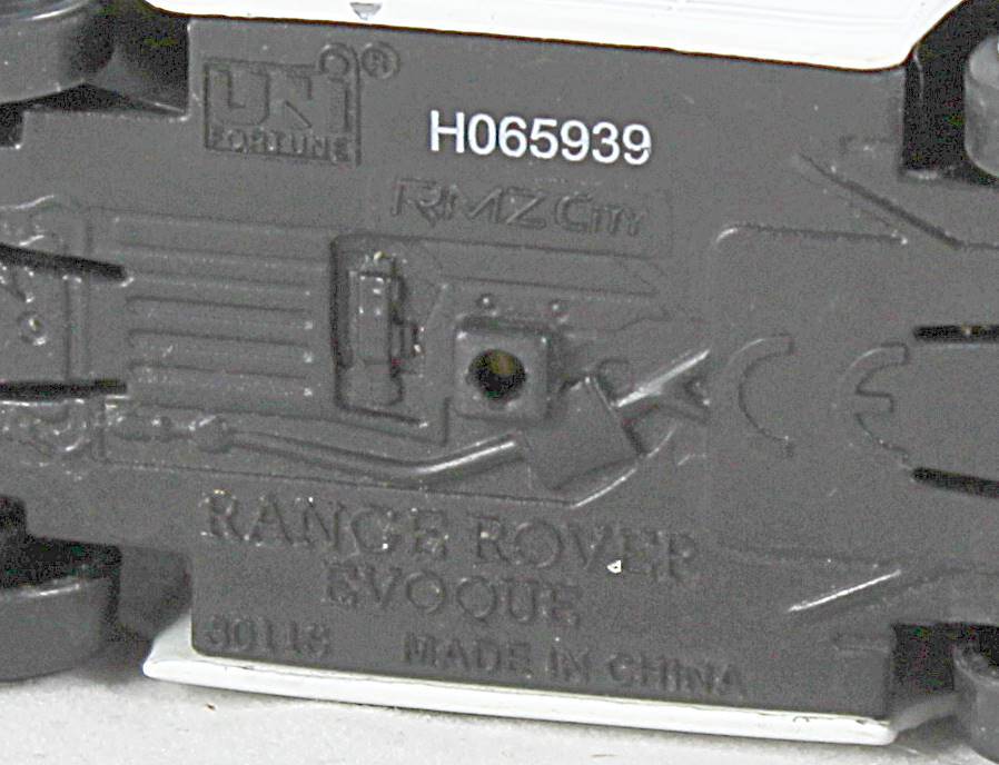 UNI - RMZ City - Range Rover - Evogue - Bid now!!