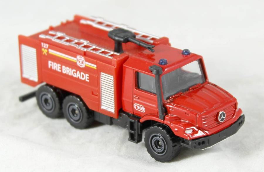 Majorette - Mercedes Benz - Fire Truck - Bid now!!
