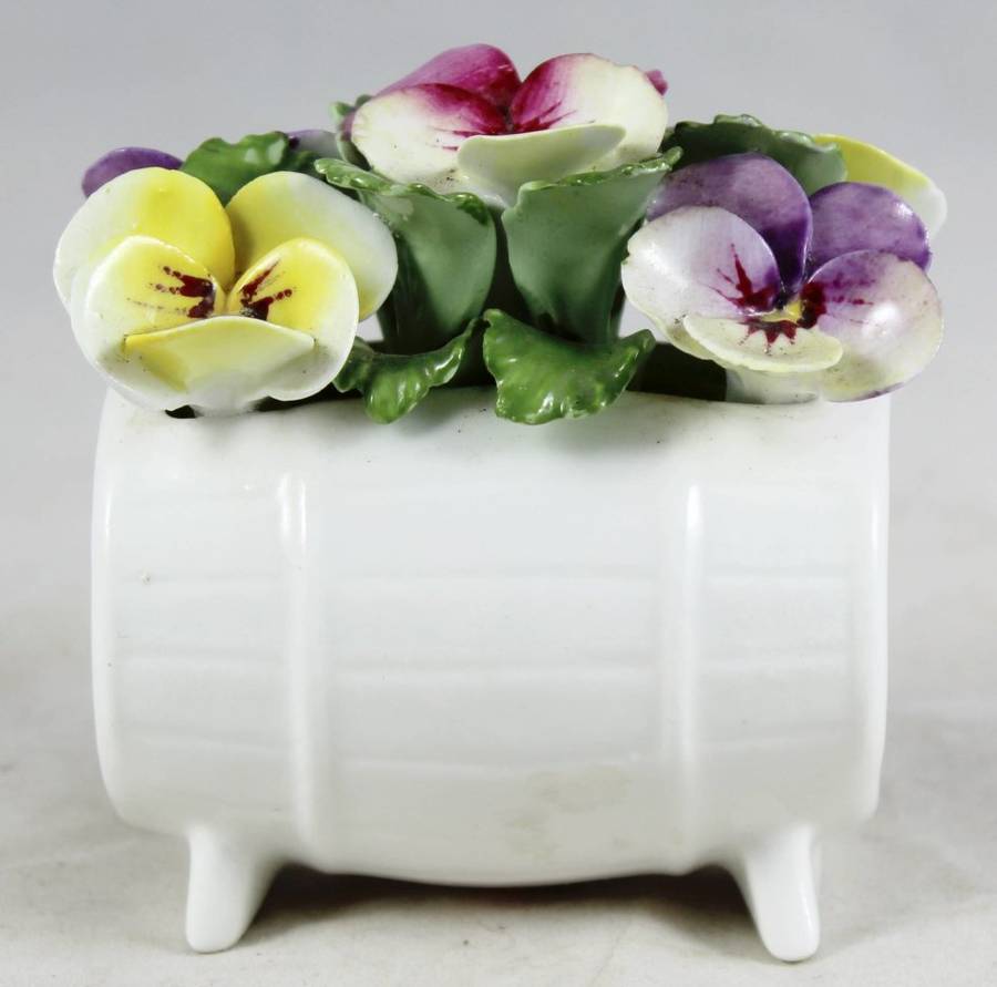 Aynsley - Barrel Vase with Flowers - Gorgeous! - Bid Now!!!