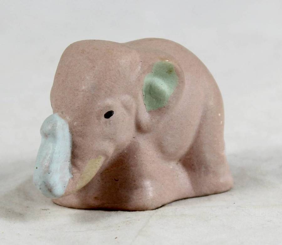 Small Pink - Elephant - Beautiful! - Bid Now!!!