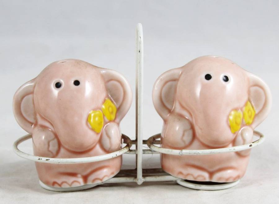 Salt & Pepper Set - Pink Elephants - Beautiful! - Bid Now!!!