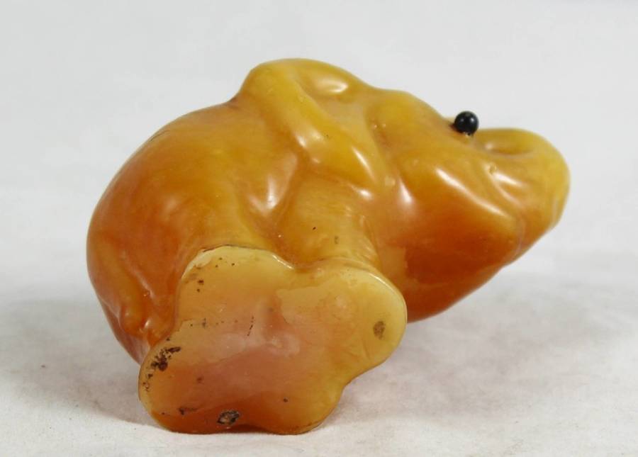 Small elephant candle