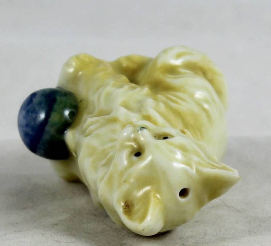 Cat With A Ball - Beautiful! - Bid Now!!!