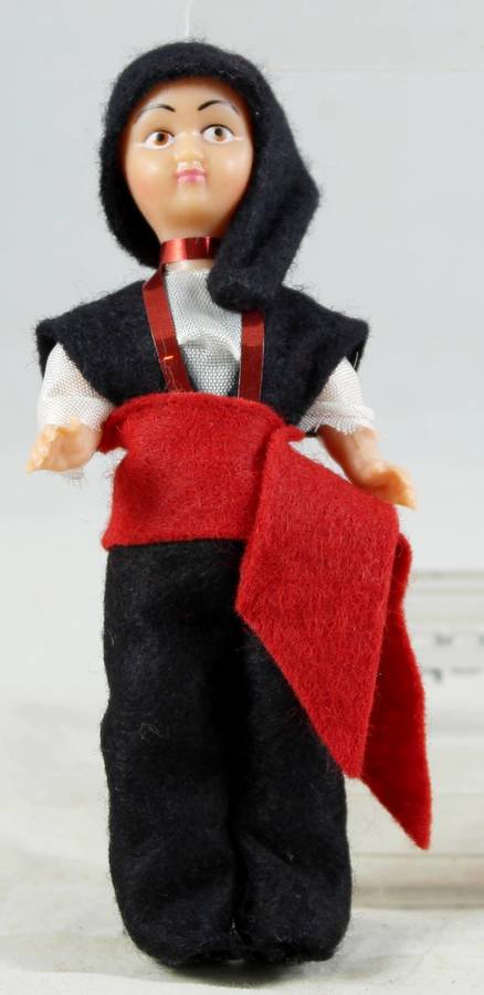 Small Boy - Traditional Clothes - Doll - Gorgeous! - Bid Now!!!