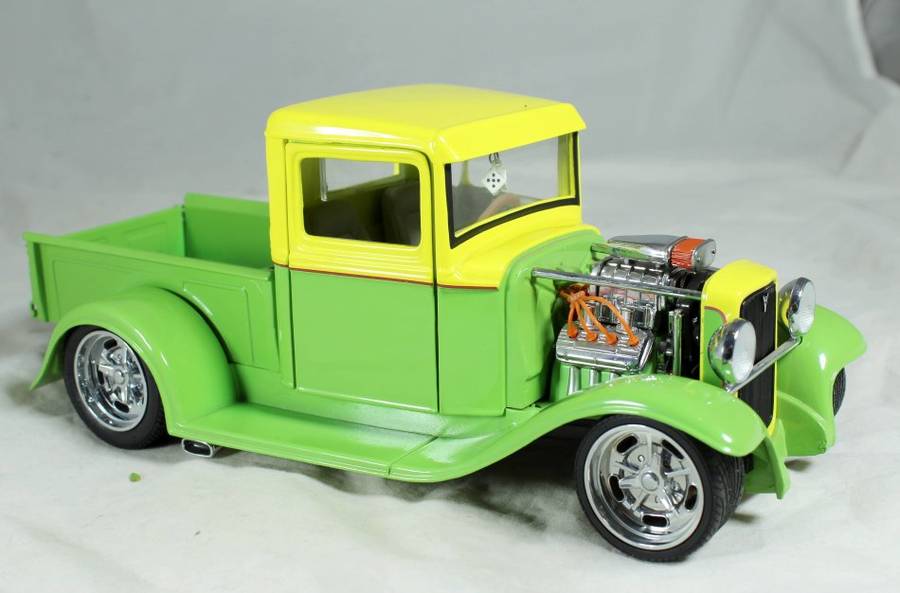 Shyne Rodz - Road Signature - 1934 Ford Pick Up - 1:18 scale model