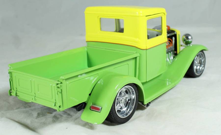Shyne Rodz - Road Signature - 1934 Ford Pick Up - 1:18 scale model