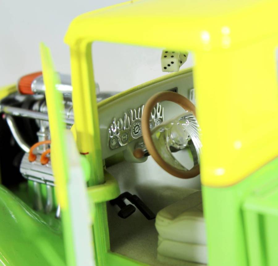 Shyne Rodz - Road Signature - 1934 Ford Pick Up - 1:18 scale model