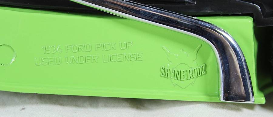 Shyne Rodz - Road Signature - 1934 Ford Pick Up - 1:18 scale model