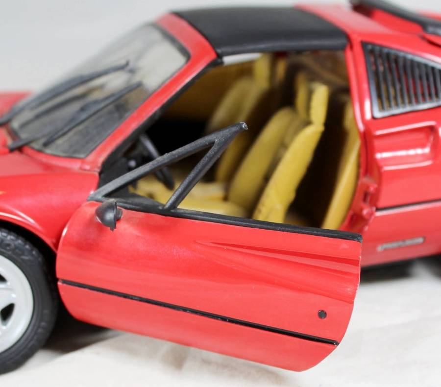 Anson - Ferrari 328 GTS - 1:18 Scale Model - Bid Now!!