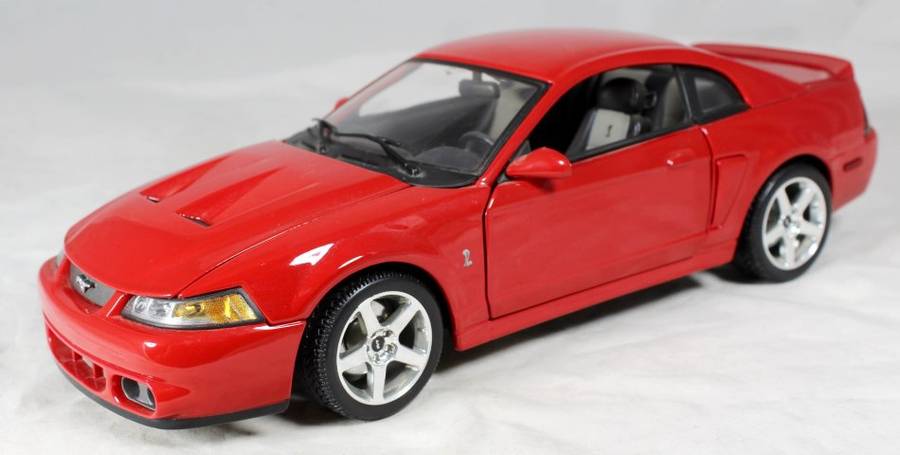 Maisto - Mustang SVT Cobra - 1:18 Scale Model - Bid Now!!