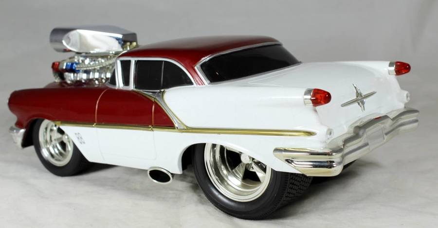 Muscle Machines - 1956 Olds 88 Pro Street - 1:18 Scale Model - Bid Now!!