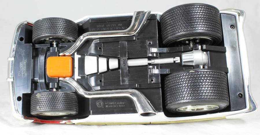 Muscle Machines - 1956 Olds 88 Pro Street - 1:18 Scale Model - Bid Now!!