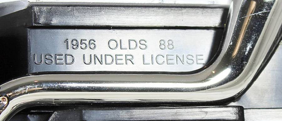 Muscle Machines - 1956 Olds 88 Pro Street - 1:18 Scale Model - Bid Now!!