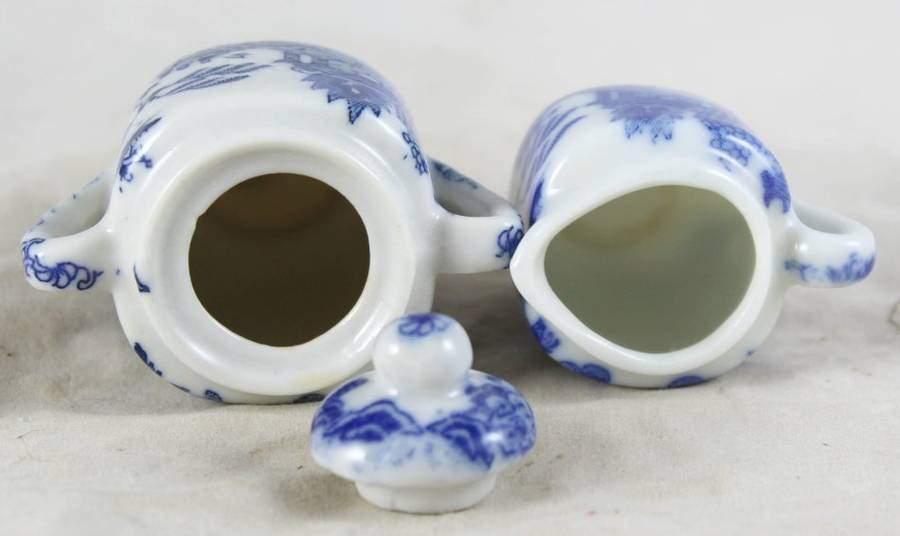 Miniature Blue & White - Milk Jug & Sugar Bowl - Beautiful! - Bid Now!!!