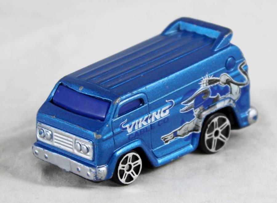 Maisto - Vantasy - Beautiful!! - Bid Now!