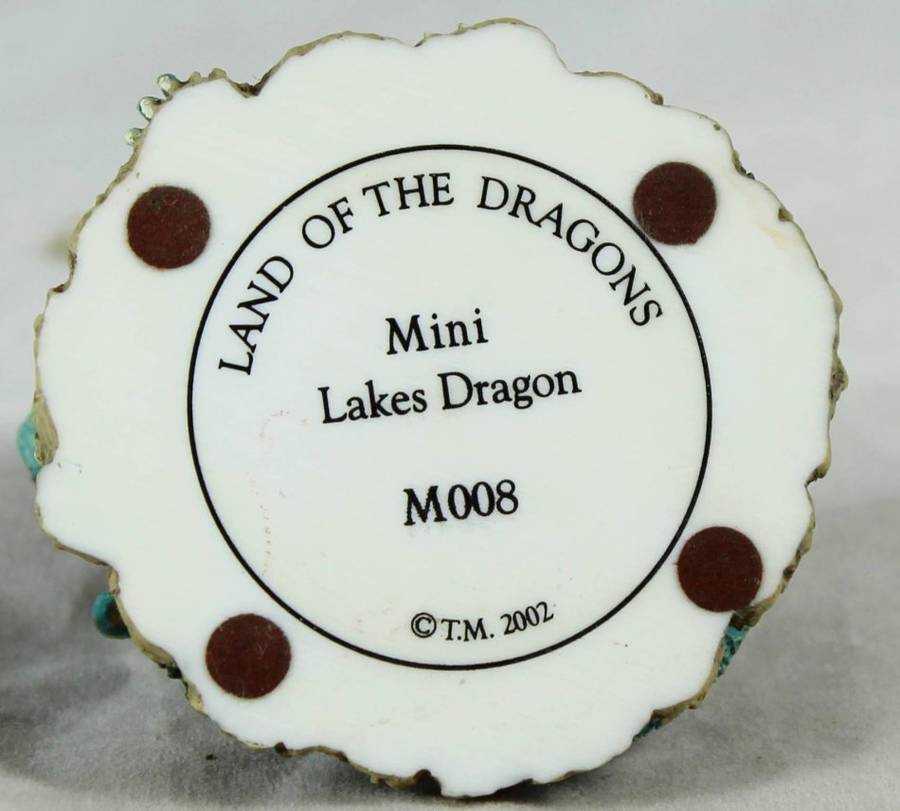 Lands Of The Dragons - Mini Lakes Dragon - Beautiful! - Bid Now!!!