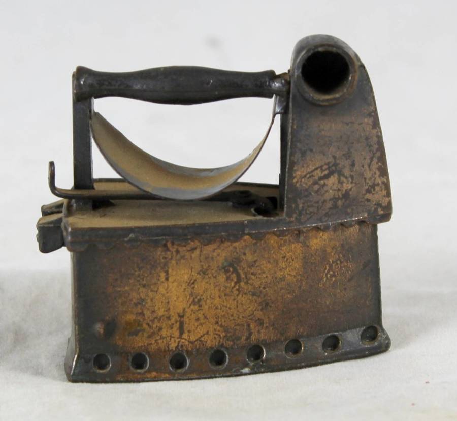 Durham Industries Inc. old miniature iron