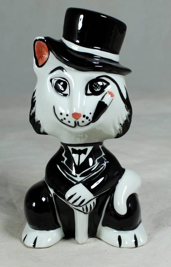 Lorna Bailey super hero cats - penguin