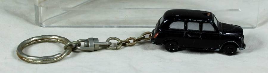 Black London cab key ring