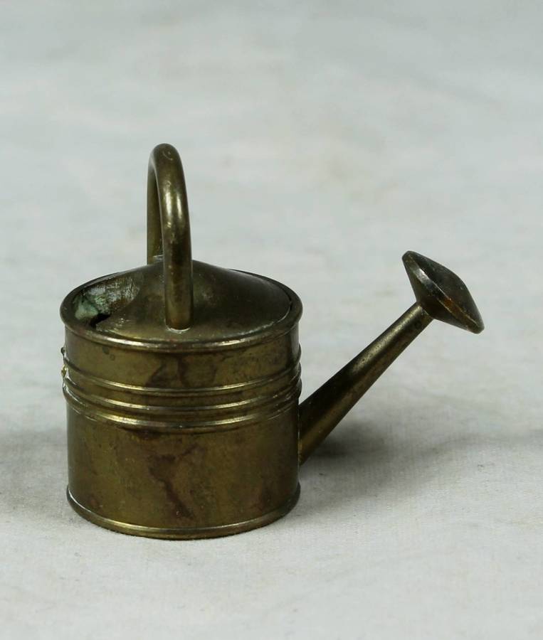 MINIATURE- A BRASS WATERING CAN - BID NOW!!!