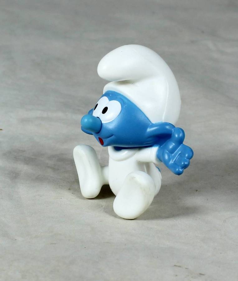 PEYO FOR McDONALDS -BABY SMURF - BID NOW!!!!