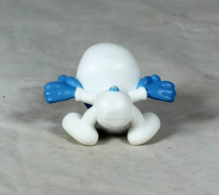 PEYO FOR McDONALDS -BABY SMURF - BID NOW!!!!