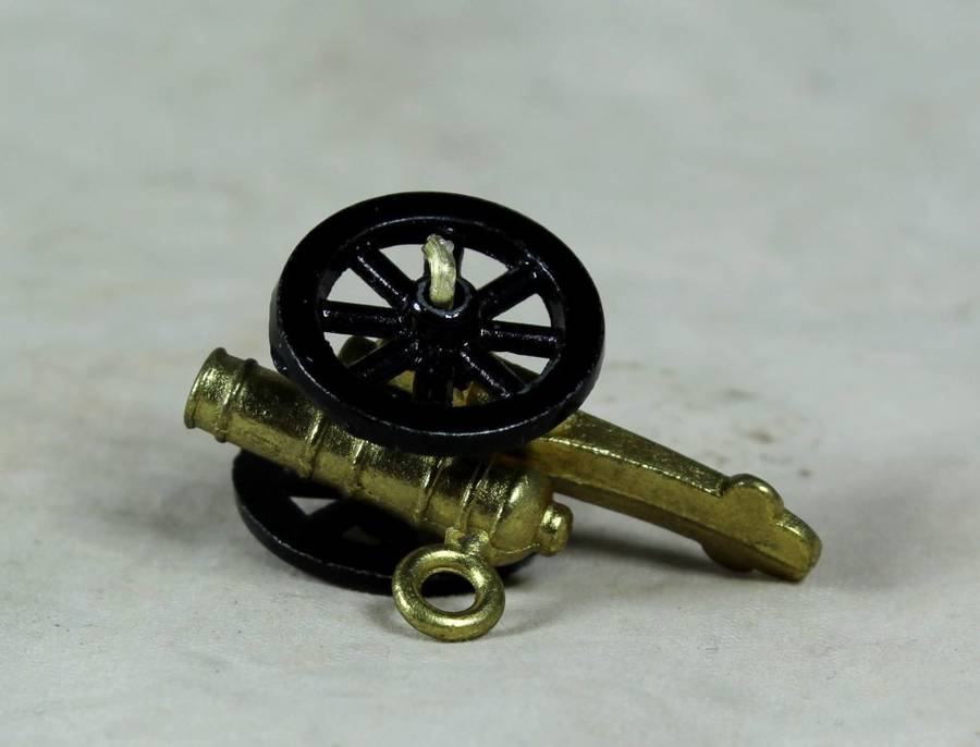 MINIATURE METAL CANNON - BID NOW!!!