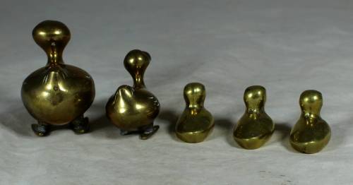 MINIATURE BRASS DODO FAMILY (UNIQUE) - BID NOW !!!