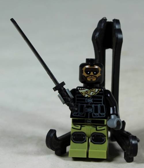 MINIATURE LEGO FIGURINE-FOOT SOLDIER(TEENAGE MUTANT NINJA TURTLES) BID NOW!