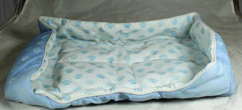THE DOG ARTIST COLLECTION - DOGGIE BED (ABSOLUTELY ADORABLE) BID NOW!