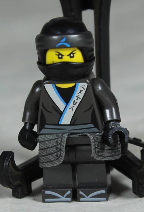 LEGO MINI FIGURINE-NYA (LEGO NINJAGO MOVIE NJO320)BID NOW!!