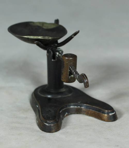 MINIATURE METAL VINTAGE SCALE-BID NOW!!
