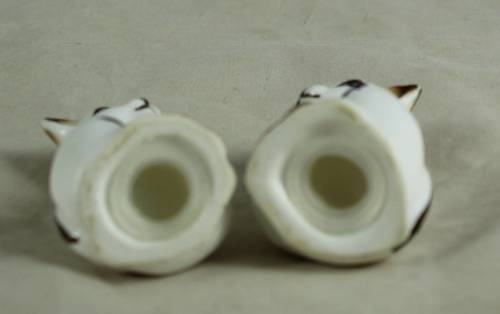 Porcelain cat salt & pepper set