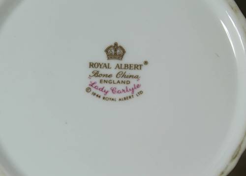 Royal Albert Lady Carlyle lidded trinket bowl