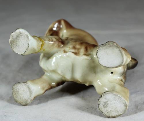 Small porcelain puppy