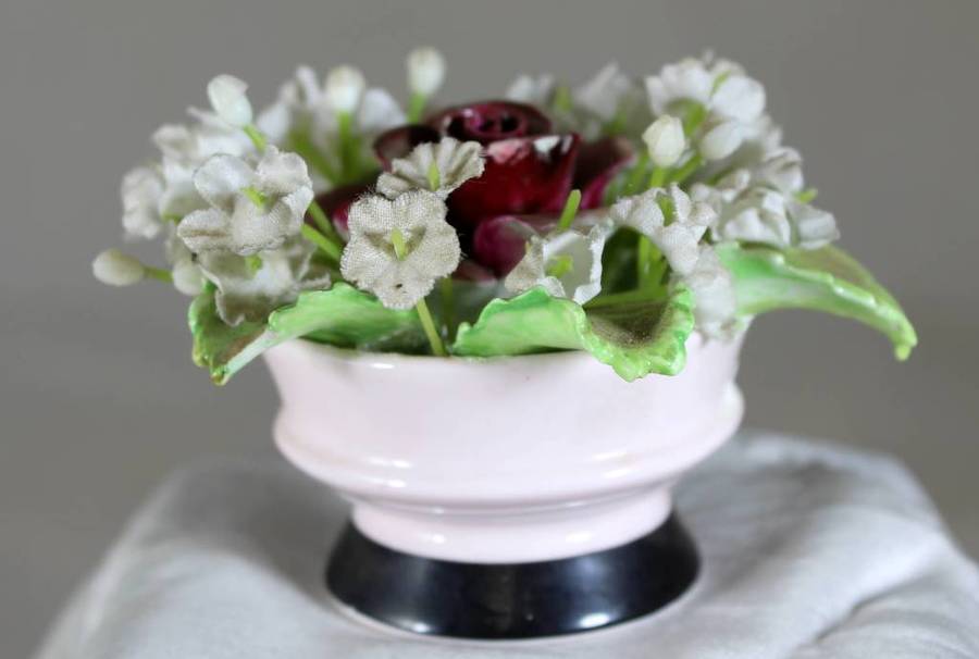 Denton china rose & pose vase