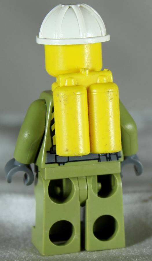 Lego mini figurine - Female volcano explorer (CTY0681)
