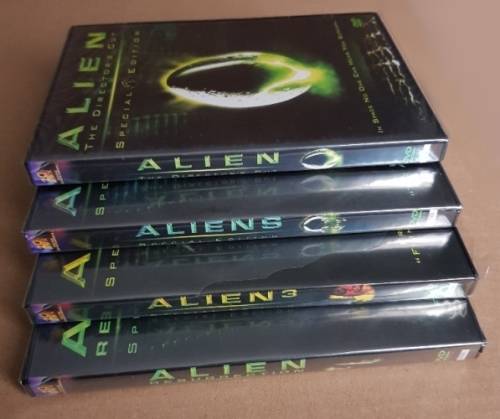 Alien / Aliens / Alien 3 / Alien Resurrection (4 Movie set: DVDs)  R1 Auction!!