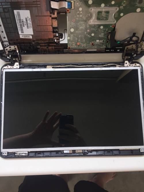 Replacement screen HP-Compaq HP 15-D001SI LCD Screen info Size: 15.6" WideScreen