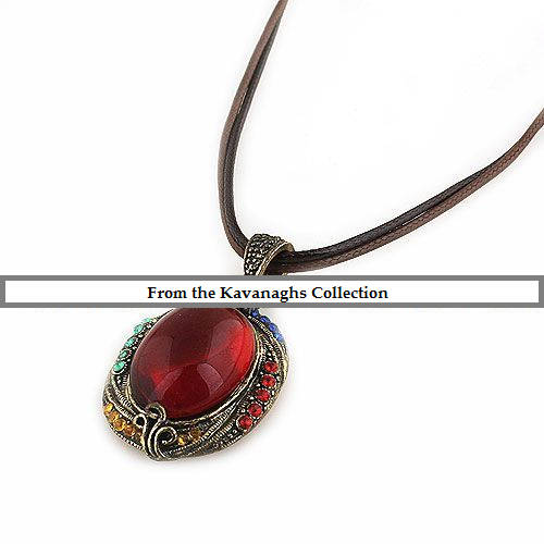 Kavanaghs - Antique Style Pendant and Necklace