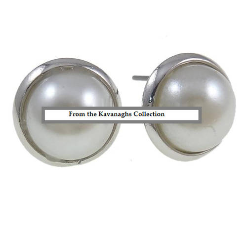 The Kavanaghs Collection - Lovely 10mm Shell Pearl Earrings